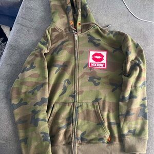 Vixxon by Dixxon camo lips hoodie